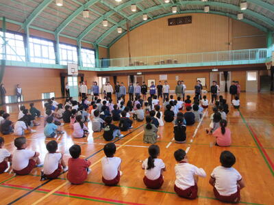 学年ごとのあいさつリレー